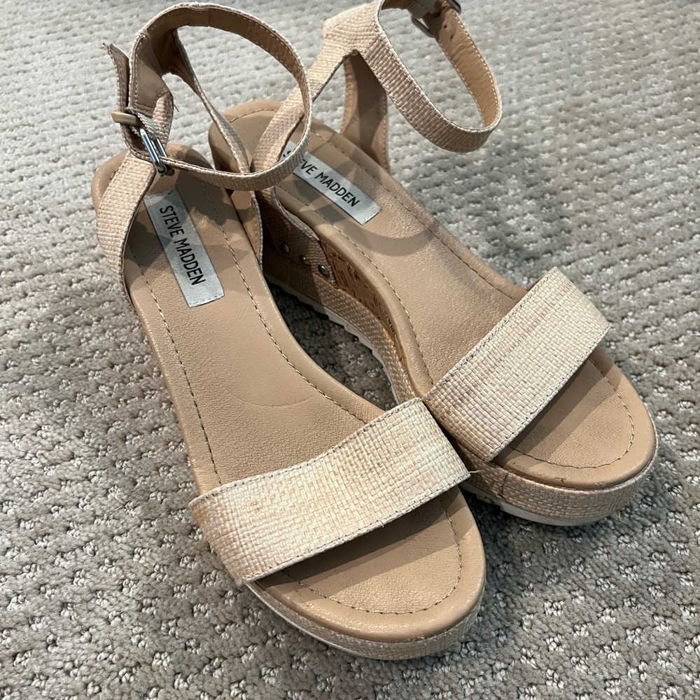Steve Madden Beige Wedge Sandals